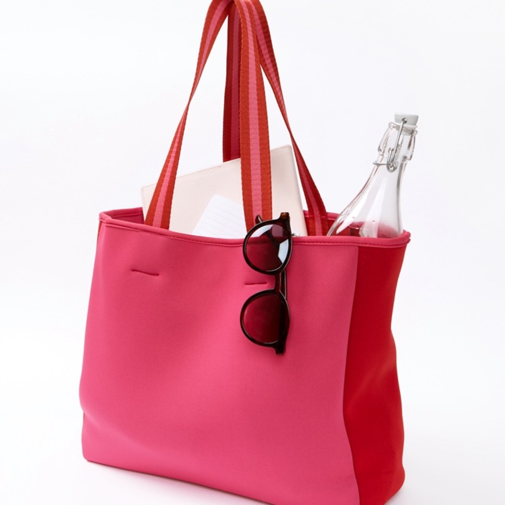 NWT summersalt beach bag
